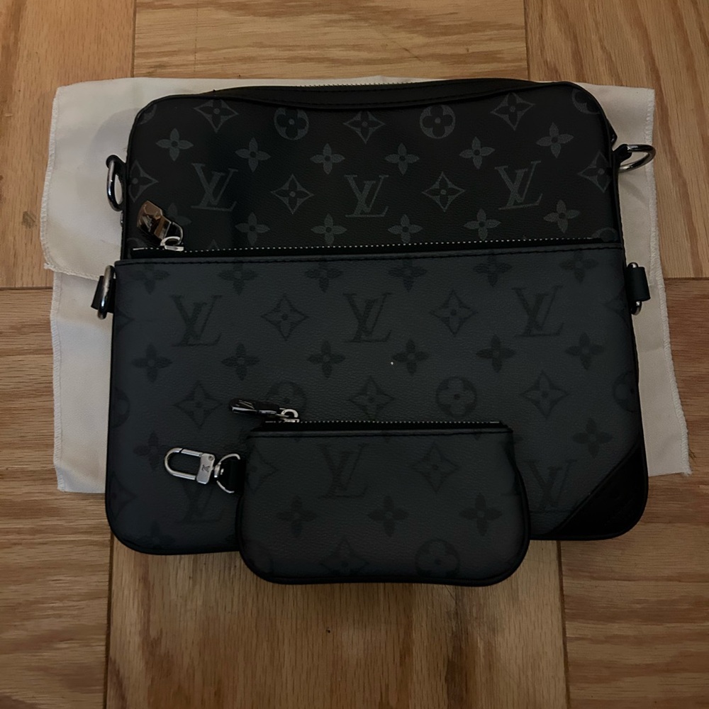 Louis Vuitton 3 piece cross body - Picture 7 of 10